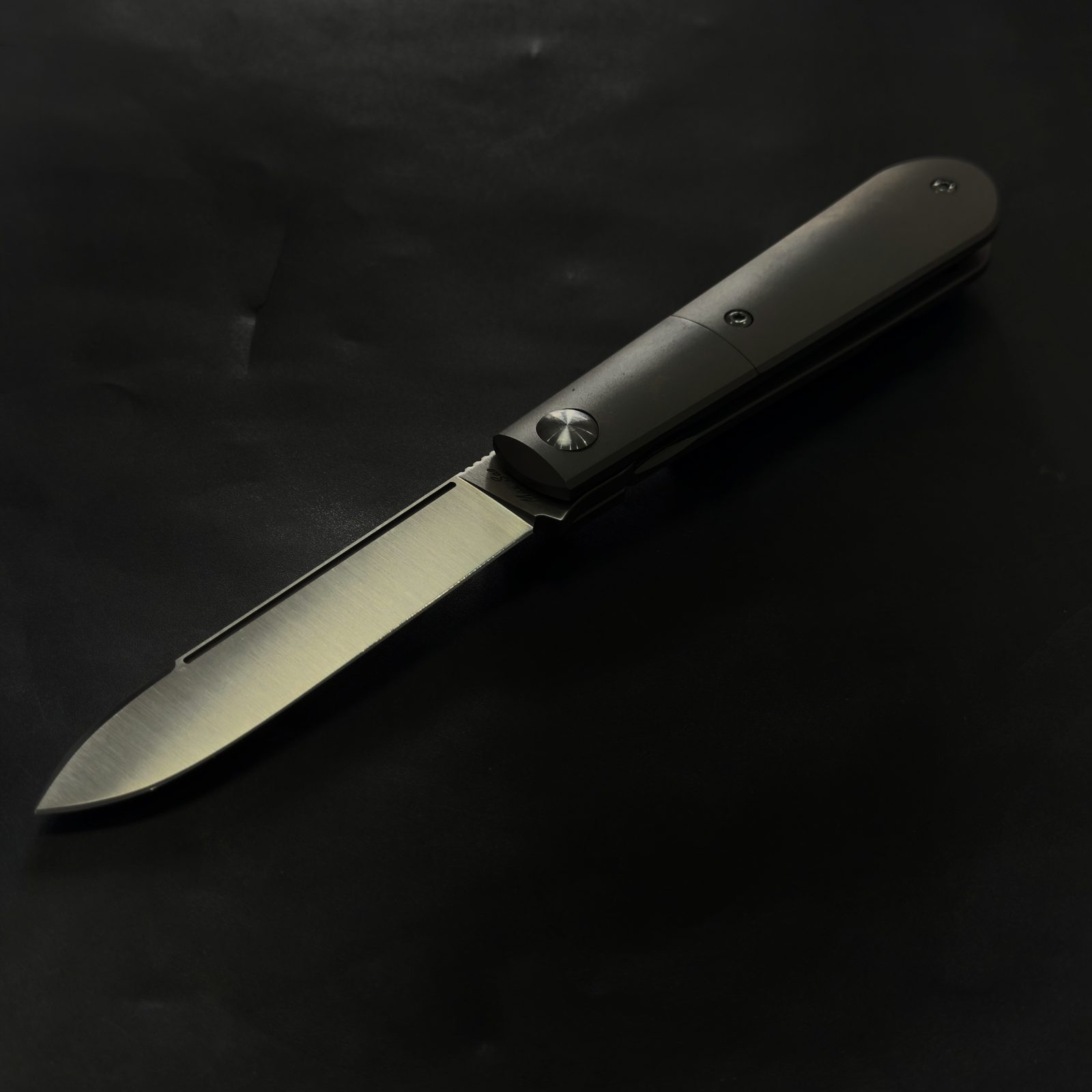 Balboa Spear titanium knife, blade open