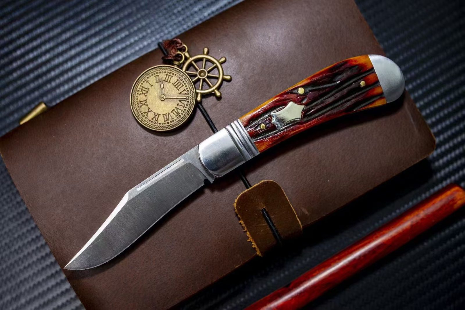 La Jolla series knife detail