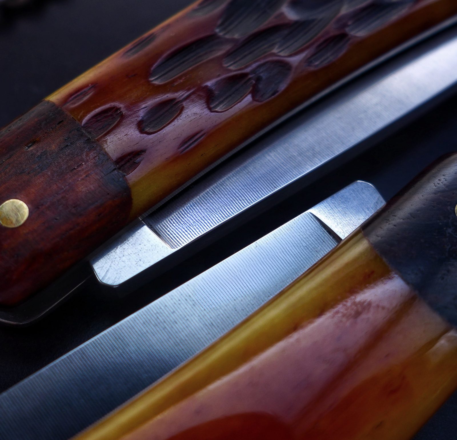 Hand-forged 32°N slipjoint knife with sambar stag handle, detail of craftsmanship